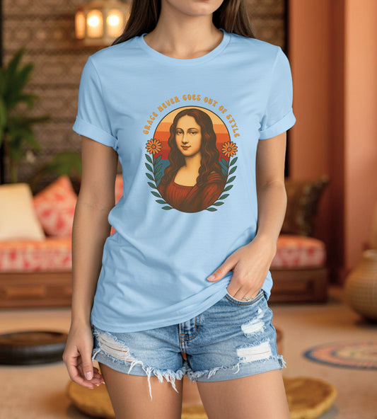 Retro Mona Lisa Unisex Heavy Cotton Tee - Vintage Aesthetic Graphic Shirt, 70s Art Tee, Trendy Gildan 5000 Top, Grace Never Goes Out of